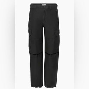 Aritzia cargo pants size 4